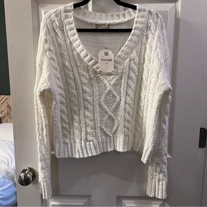 Altar’d State | White V-neck Sweater